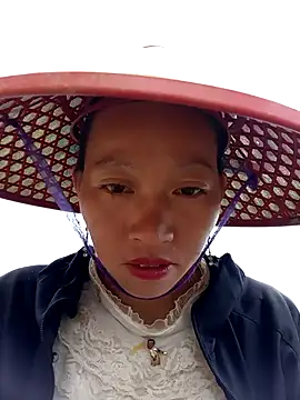 tcm-cute online show from October 31, 2025, 4:53 am