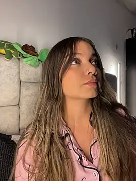 AnnyLopezzz  online show from June 30, 2026, 6:13 am