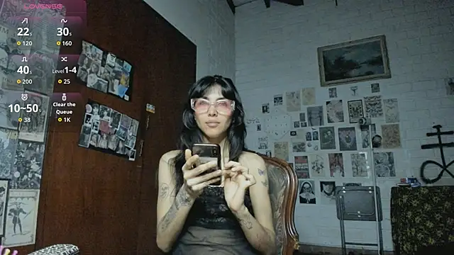 DiosaSexSymbol online show from September 19, 2025, 5:33 am