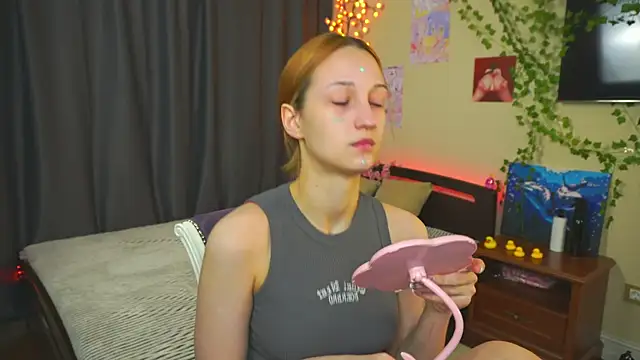 MaryroseRoeder online show from January 15, 2026, 4:27 am