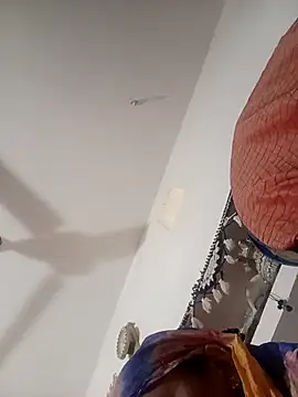 Snapshot of Payal950 chatting on December 14, 2025, 9:15 am Payal950 online show from December 14, 2025, 9:15 am