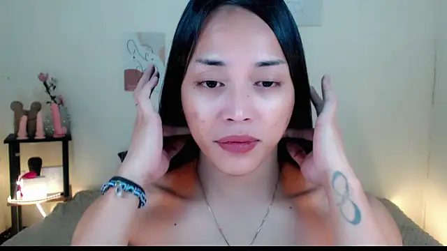 Lessandra Lust online show from November 23, 2025, 3:16 am