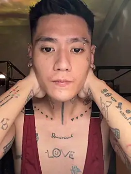 Snapshot of marz-z7-o chatting on October 27, 2025, 1:23 pm marz-z7-o online show from October 27, 2025, 1:23 pm