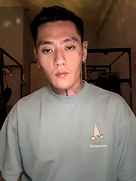 Snapshot of marz-z7-o chatting on November 6, 2025, 1:04 pm marz-z7-o online show from November 6, 2025, 1:04 pm