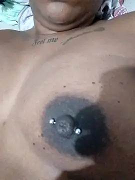 Snapshot of nessinha12 chatting on November 8, 2025, 7:56 am nessinha12 online show from November 8, 2025, 7:56 am