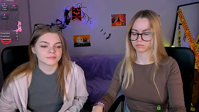 Snapshot of veronica_bubble chatting on October 20, 2025, 7:14 pm veronica bubble online show from October 20, 2025, 7:14 pm