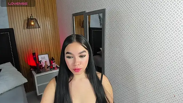 MOLLYSPENCER1 online show from July 1, 2026, 6:52 pm