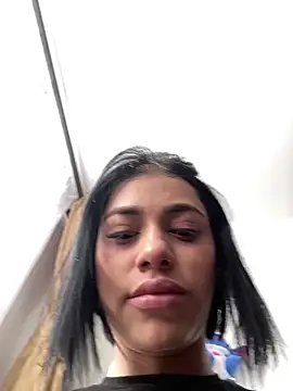 Snapshot of AlannaEvons chatting on November 17, 2025, 2:54 pm AlannaEvons online show from November 17, 2025, 2:54 pm