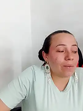  honey12 online show from November 13, 2025, 5:17 pm