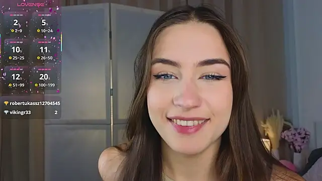 Snapshot of Moonlight1Sonata1 chatting on November 17, 2025, 9:13 am Moonlight1Sonata1 online show from November 17, 2025, 9:13 am