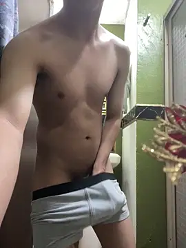 69juli online show from February 5, 2026, 2:29 am