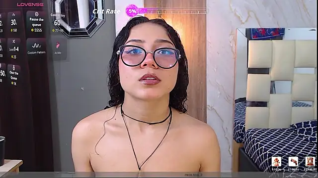 Snapshot of honeymoon_12 chatting on March 21, 2026, 5:52 am honeymoon 12 online show from March 21, 2026, 5:52 am