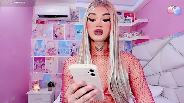 Miacuteee online show from January 15, 2026, 2:15 am