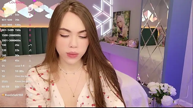 MimiFors online show from April 22, 2026, 7:31 pm