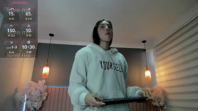 Snapshot of Maraia_Ford chatting on November 10, 2025, 8:47 pm Maraia Ford online show from November 10, 2025, 8:47 pm