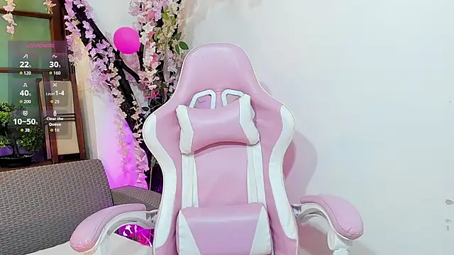 emma ayala online show from March 4, 2026, 7:10 pm