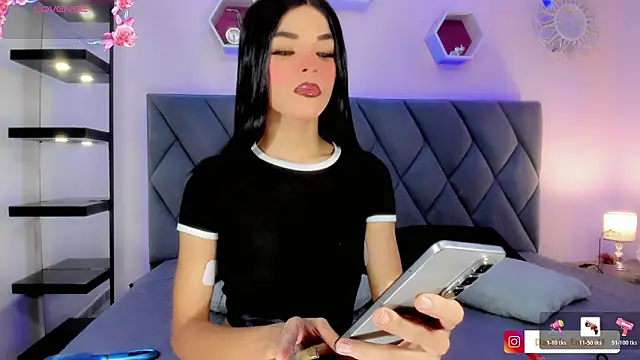 Amira Ember online show from March 12, 2026, 9:08 pm