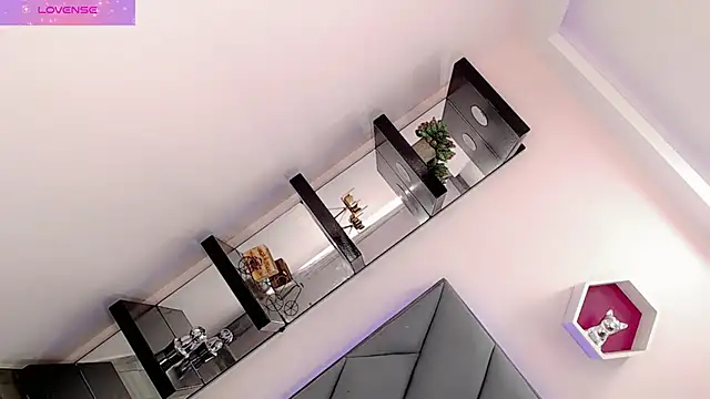 Snapshot of Amira_Ember chatting on October 12, 2025, 2:40 pm Amira Ember online show from October 12, 2025, 2:40 pm