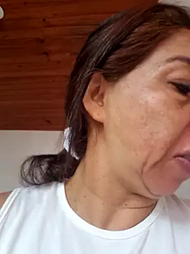 maleja23 online show from April 2, 2026, 1:40 pm