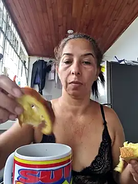 maleja23 online show from March 11, 2026, 12:32 pm