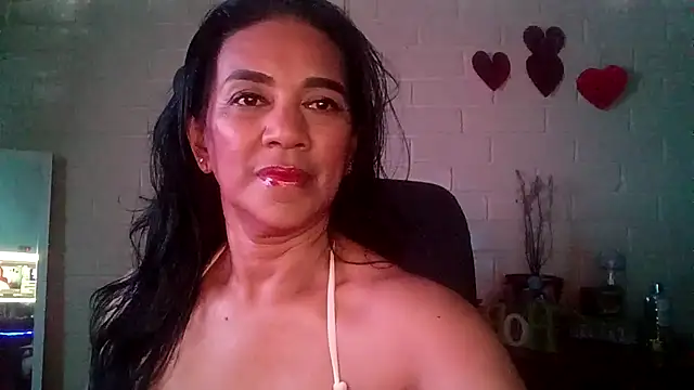 Snapshot of MiiaVelasquez chatting on April 5, 2026, 5:03 am MiiaVelasquez online show from April 5, 2026, 5:03 am