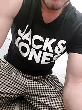 Snapshot of Hahahhdsj112 chatting on October 4, 2025, 9:38 pm Hahahhdsj112 online show from October 4, 2025, 9:38 pm