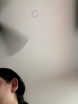 Snapshot of Kuromy_x chatting on October 22, 2025, 6:40 pm Kuromy x online show from October 22, 2025, 6:40 pm