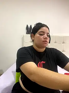 Snapshot of Kuromy_x chatting on November 12, 2025, 6:56 pm Kuromy x online show from November 12, 2025, 6:56 pm