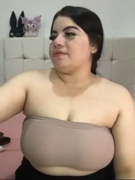 Kuromy x online show from April 22, 2026, 6:47 pm