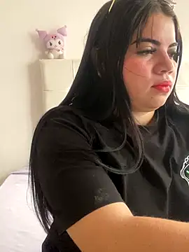 Snapshot of Kuromy_x chatting on October 28, 2025, 6:51 pm Kuromy x online show from October 28, 2025, 6:51 pm