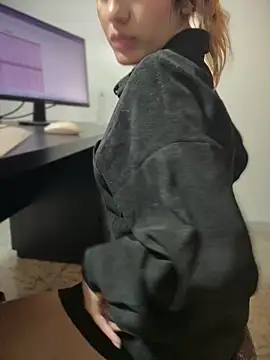 Snapshot of MelissaAlCapone chatting on February 3, 2026, 8:25 pm MelissaAlCapone online show from February 3, 2026, 8:25 pm