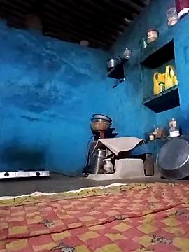 Radha8080 online show from September 18, 2025, 6:11 pm