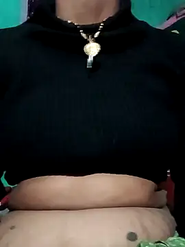 Radha8080 online show from November 19, 2025, 11:16 pm