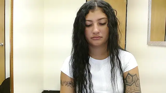 Snapshot of louis_k chatting on October 18, 2025, 11:23 am louis k online show from October 18, 2025, 11:23 am