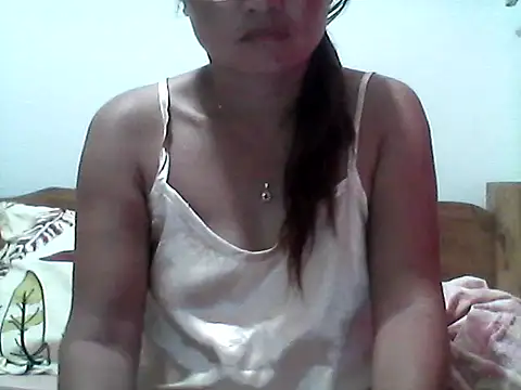 Snapshot of nathalie0045 chatting on October 7, 2025, 8:10 pm nathalie0045 online show from October 7, 2025, 8:10 pm