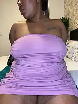 Snapshot of fatpussydallx chatting on June 20, 2026, 5:01 am fatpussydallx online show from June 20, 2026, 5:01 am
