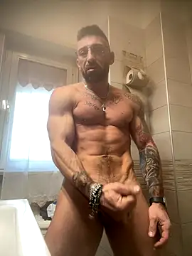 Snapshot of GmGit chatting on November 9, 2025, 9:13 am GmGit online show from November 9, 2025, 9:13 am