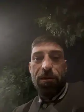 Snapshot of GmGit chatting on October 22, 2025, 7:46 pm GmGit online show from October 22, 2025, 7:46 pm