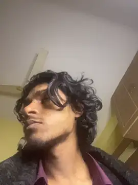 Snapshot of thecatfish chatting on December 5, 2025, 9:23 pm thecatfish online show from December 5, 2025, 9:23 pm