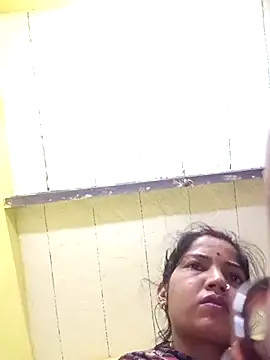 Snapshot of Seema_guptaji chatting on May 8, 2026, 10:13 pm Seema guptaji online show from May 8, 2026, 10:13 pm