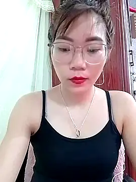 Snapshot of MyMy08 chatting on December 3, 2025, 12:26 pm MyMy08 online show from December 3, 2025, 12:26 pm