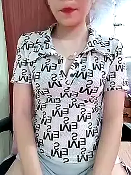 Snapshot of MyMy08 chatting on November 27, 2025, 3:01 pm MyMy08 online show from November 27, 2025, 3:01 pm