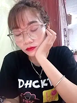 Snapshot of MyMy08 chatting on December 19, 2025, 11:23 am MyMy08 online show from December 19, 2025, 11:23 am