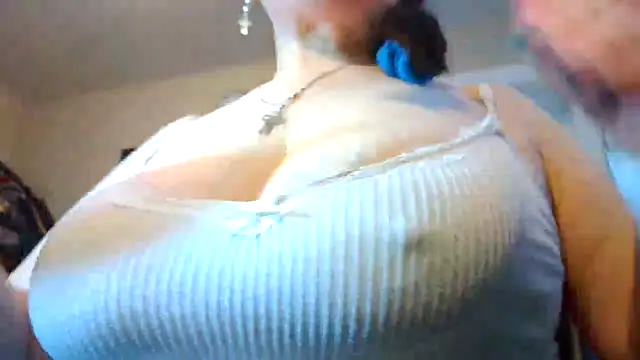 sharoldfox19 online show from February 10, 2026, 5:34 pm