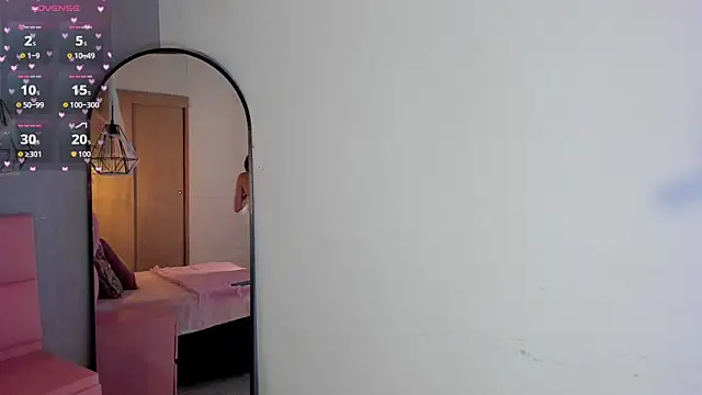 Snapshot of Lexyy_Bluee chatting on October 21, 2025, 3:22 pm Lexyy Bluee online show from October 21, 2025, 3:22 pm