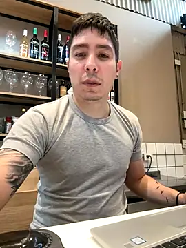 Snapshot of 9999Alez chatting on November 5, 2025, 7:17 pm 9999Alez online show from November 5, 2025, 7:17 pm