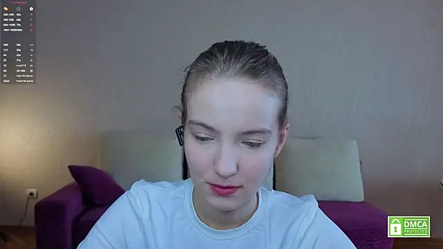 Snapshot of HongTomczak chatting on March 25, 2026, 7:41 am HongTomczak online show from March 25, 2026, 7:41 am