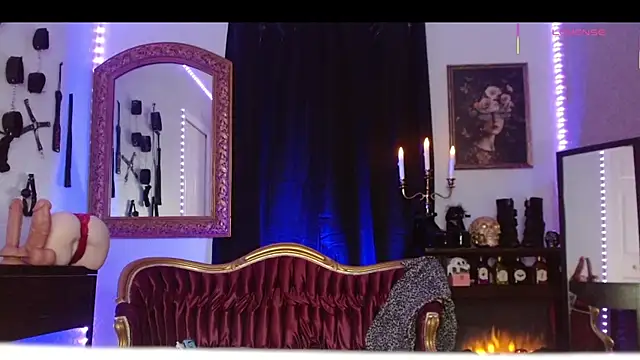 miss strapon online show from November 30, 2025, 10:43 pm