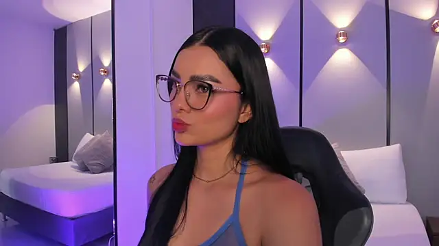 Snapshot of emily_tolson chatting on June 22, 2026, 9:45 pm emily tolson online show from June 22, 2026, 9:45 pm