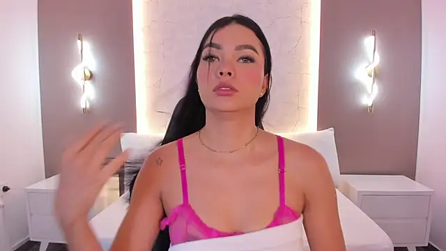 emily tolson online show from February 7, 2026, 12:35 pm